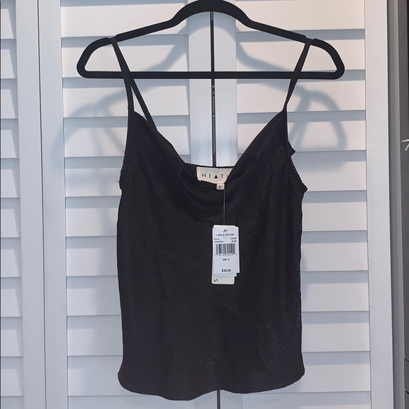 black tank - Picture 2 of 6